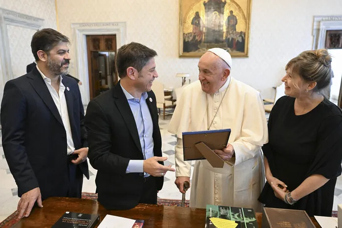 Kicillof despidió al papa Francisco y decretó duelo en PBA Kicillof despidió al papa Francisco y decretó duelo en PBA