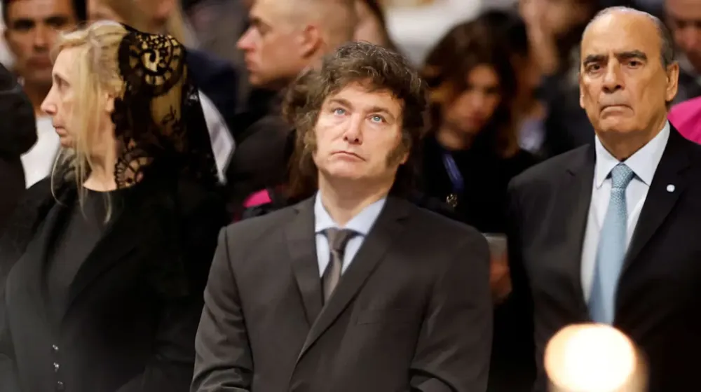 Karina, Milei y Francos