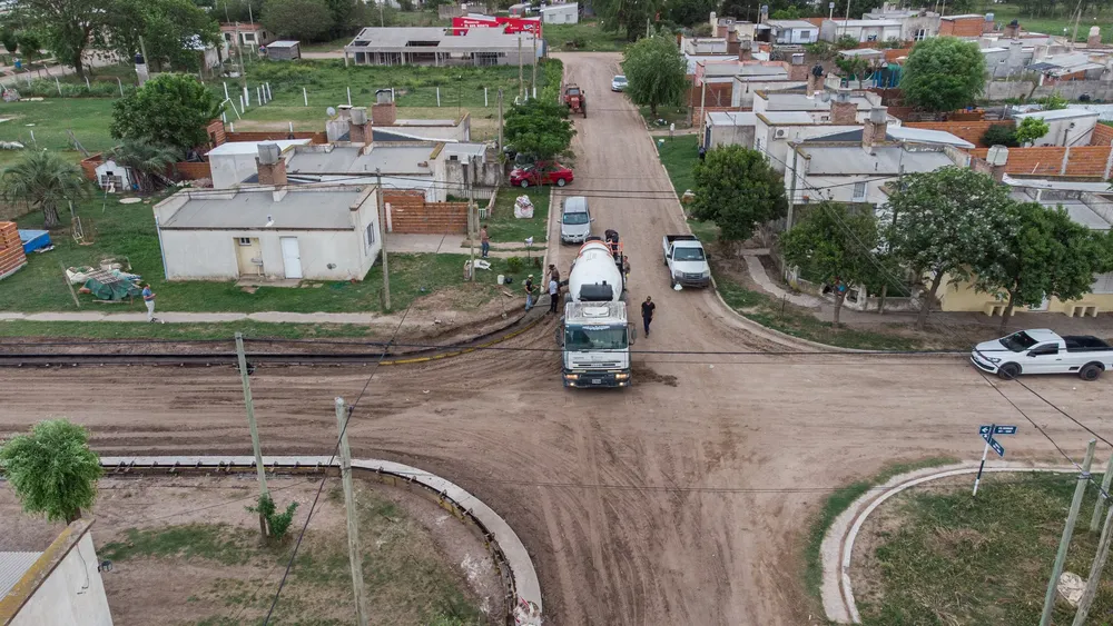 Obras de cordón cuneta en Vedía. 2