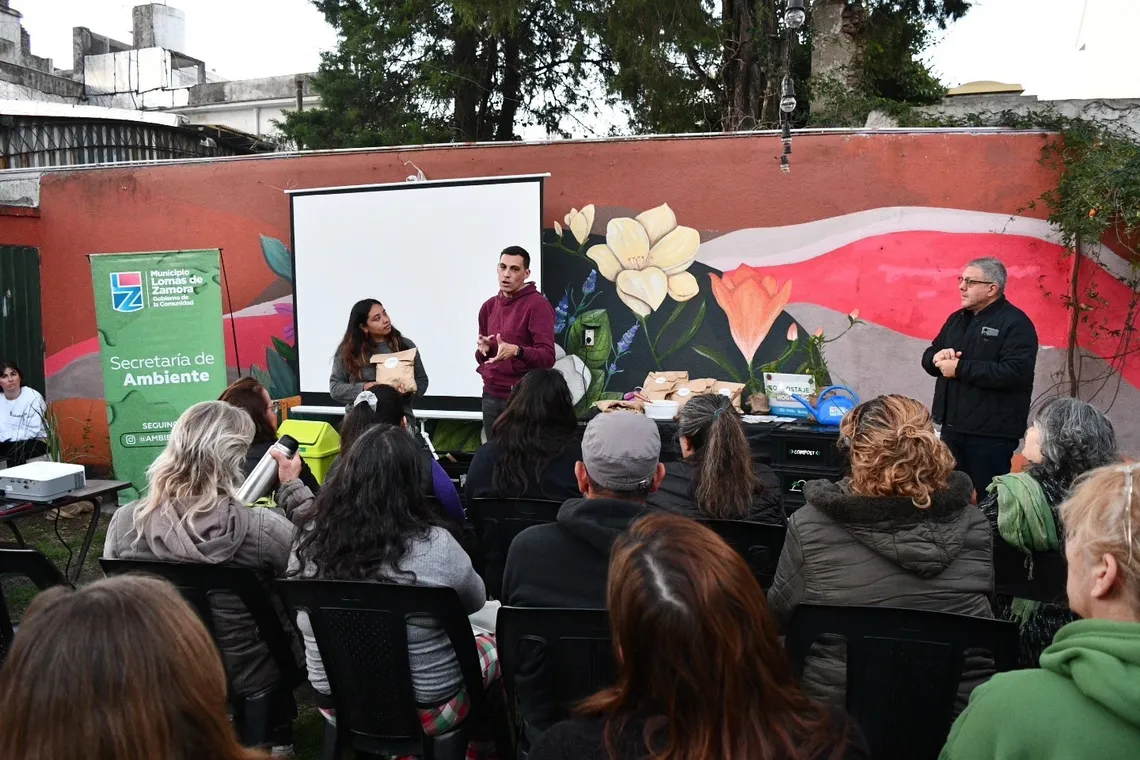 Promueven prácticas sostenibles en barrios de Lomas de Zamora