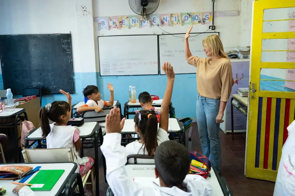 Fassi visitó la EP N°25.