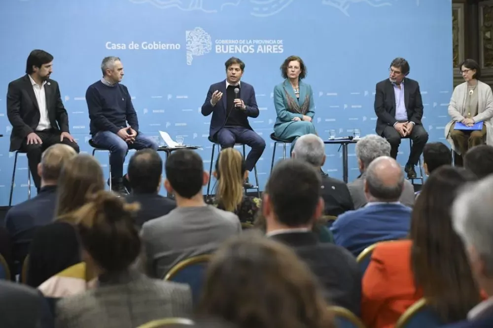 Kicillof y varios intendentes firmaron convenios con Unicef