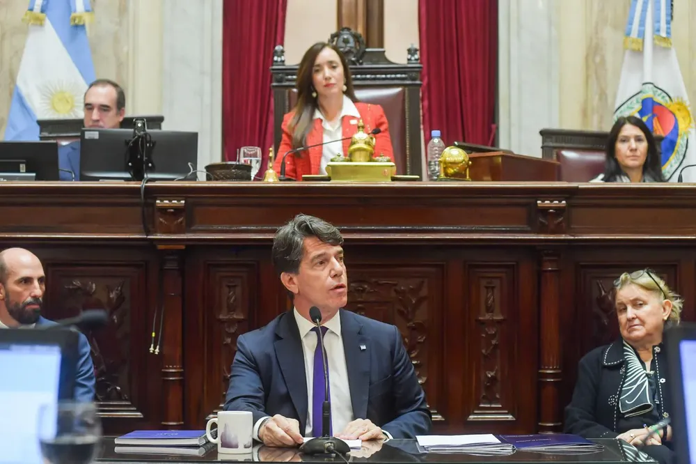 Nicolás Posse dio su primer informe de gestión en el Senado