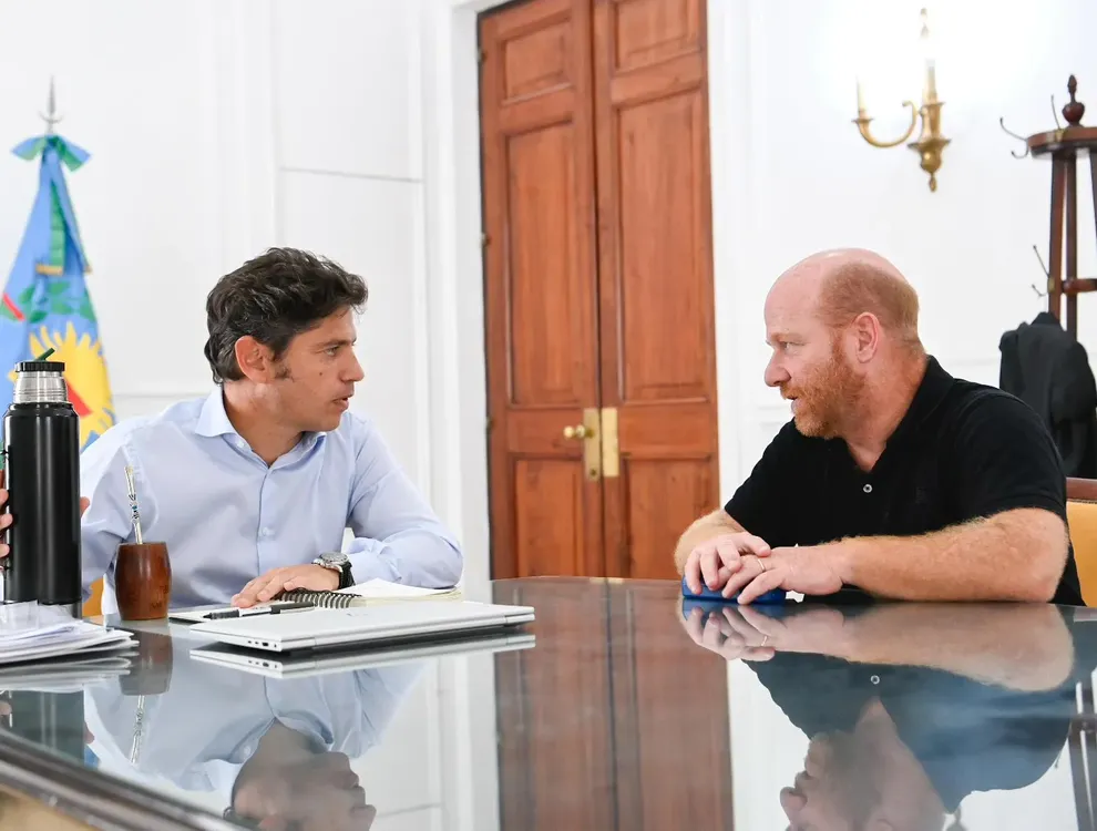 Wischnivetzky junto a Kicillof