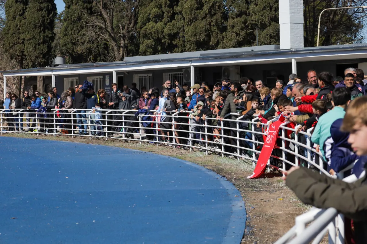 pista de atletismo pergamino