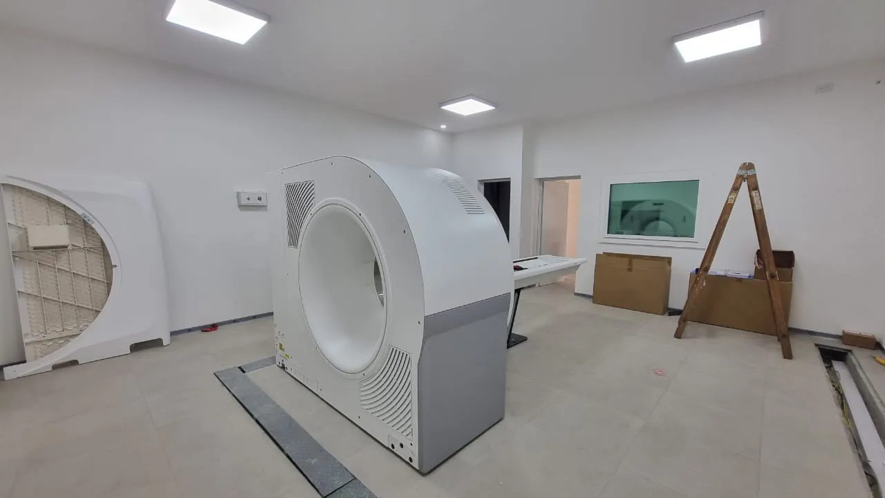 Comenzó la primera etapa de instalación del Tomógrafo 2