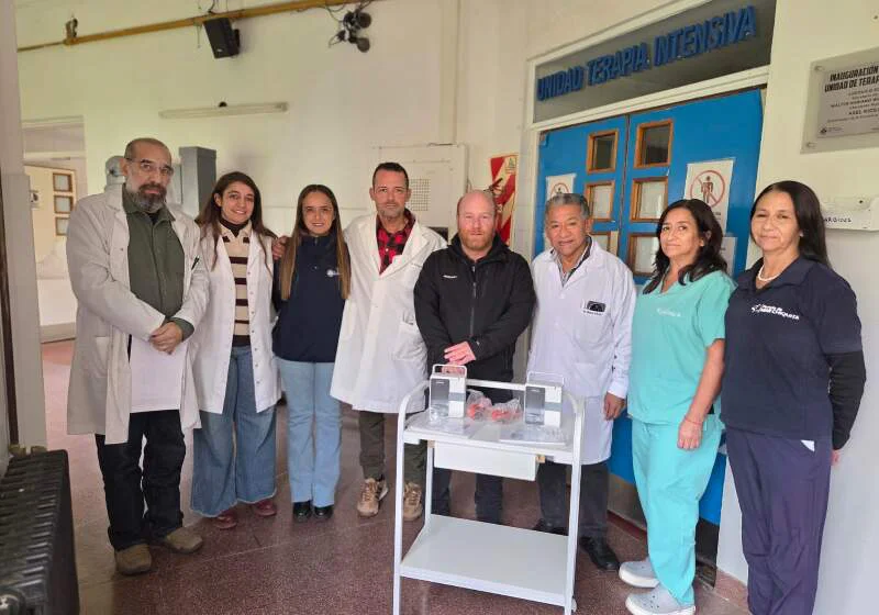 Wischnivetzky, encabezó la entrega de nuevo equipamiento destinado a la Unidad de Terapia Intensiva y al quirófano del Hospital Municipal  Fuente: El Ciudadano de Mar Chiquita.