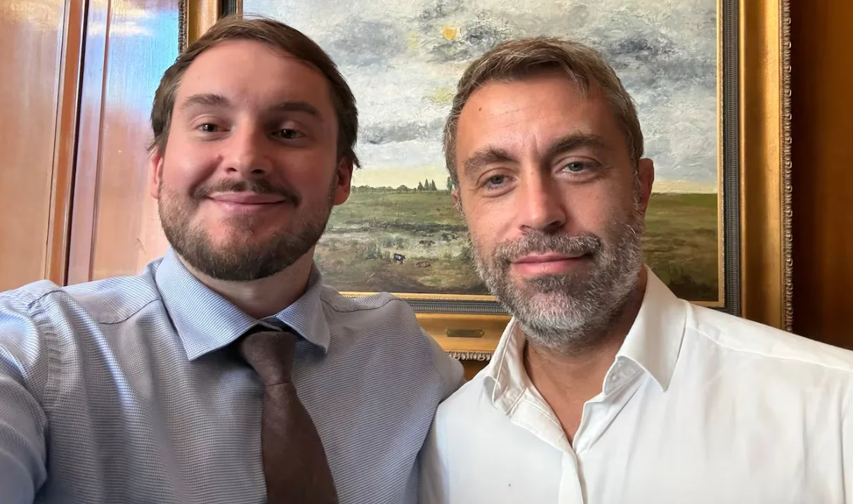 Funcionarios de Caputo se defienden ante la polémica por los créditos hipotecarios del BNA.