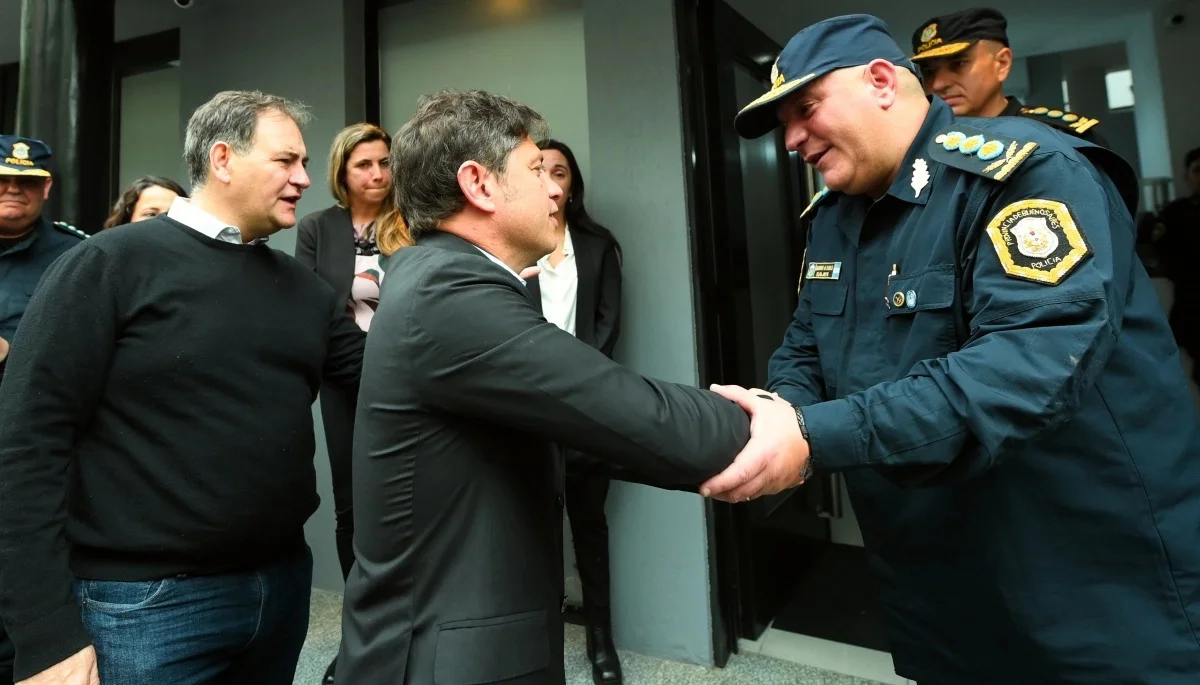 Salarios, adicionales y uniforme: la ingeniería que aplicó Kicillof para la Policía Bonaerense