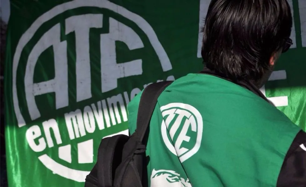 Trabajadores de la salud de CABA paran y se movilizan en reclamo de aumento salarial