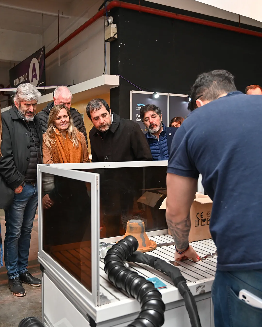 Moreira recorrió la Expo Ciudad PyME .