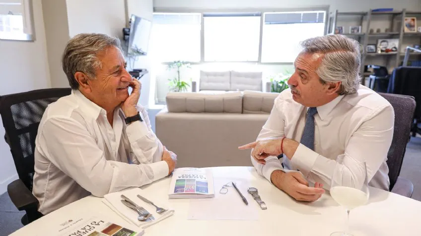 Duhalde califico como descollante el manejo del presidente ante la pandemia de coronavirus