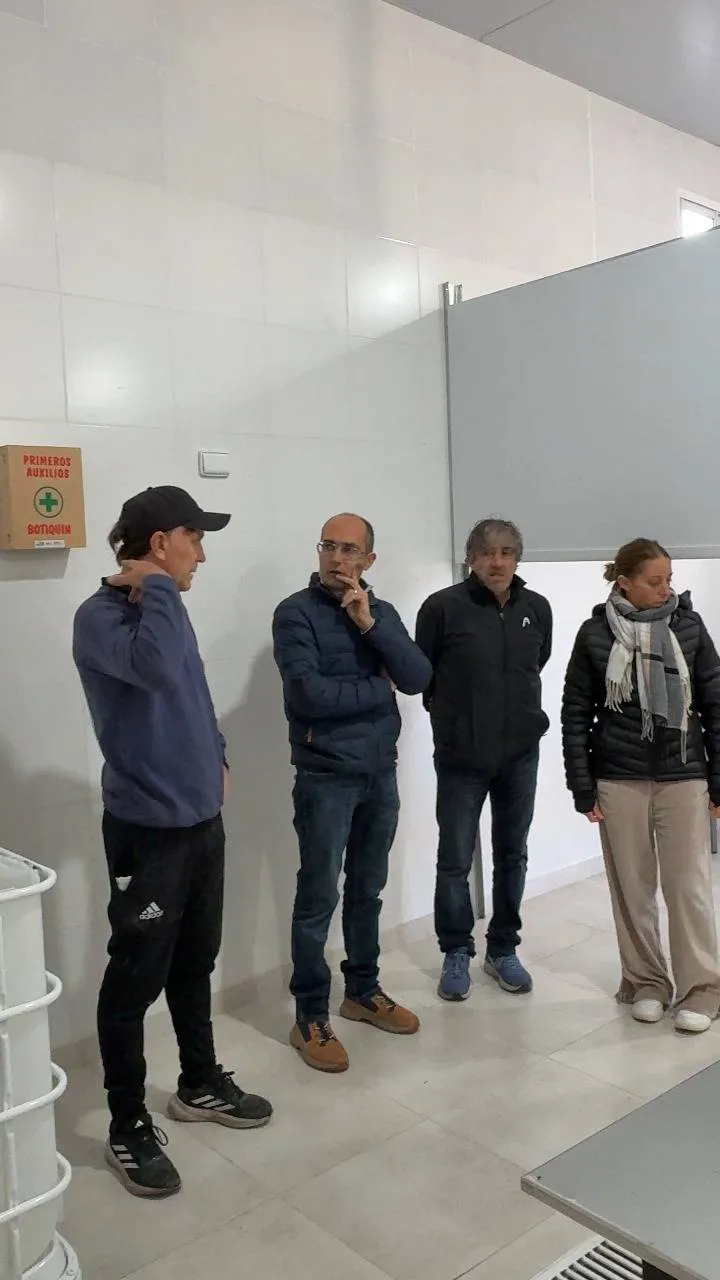 Pisano visitó el primer frigorífico avícola instalado en el parque industrial de Bolívar