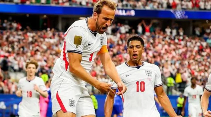 Inglaterra juega su segundo partido.