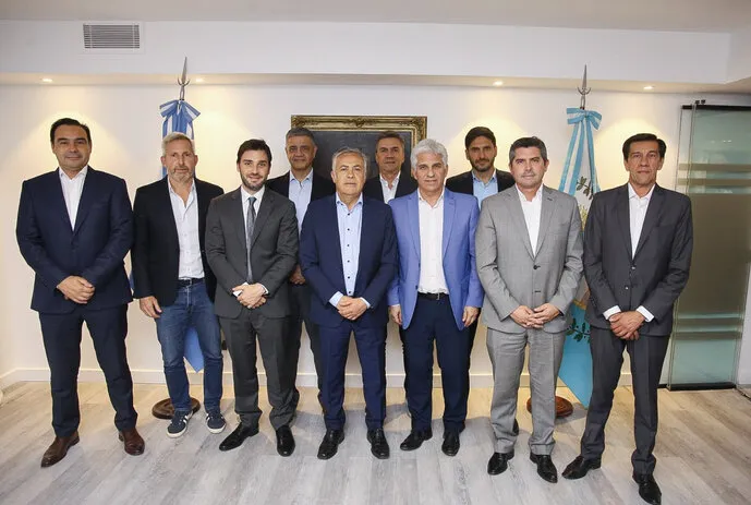 gobernadores presupuesto 2025