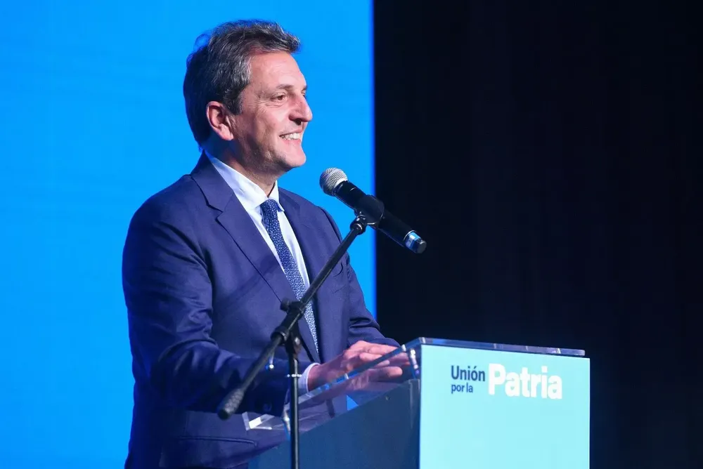 Diplomáticos y especialistas en política internacional emitieron un comunicado en respaldo a la candidatura de Massa