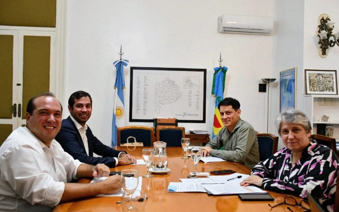 Recoulat se reunió con Flavia Terigi y repasó obras educativas en Trenque Lauquen