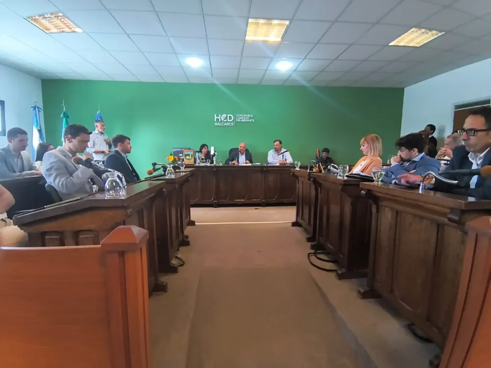 Reino inauguró sesiones en Balcarce. 2