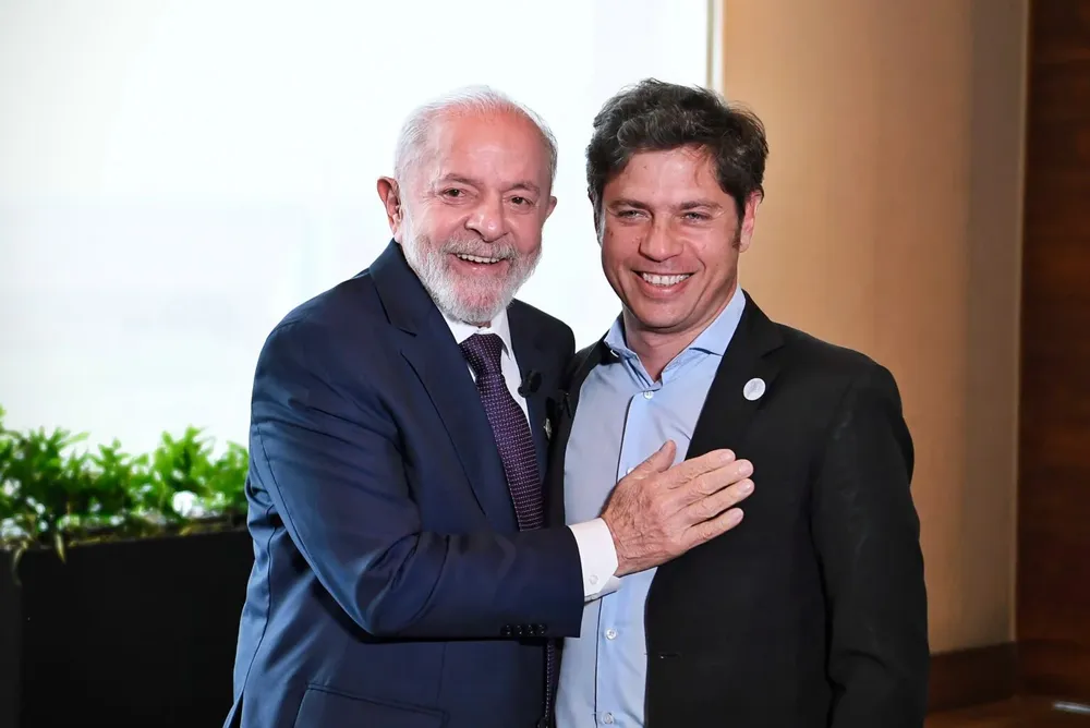 Kicillof suma volumen con Lula y Sánchez mientras Milei siente el impacto económico de la guerra