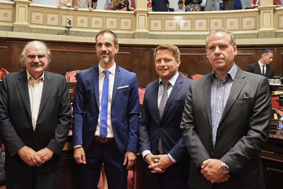 Los senadores provinciales del PRO Jorge Schiavone, Pablo Petrecca, Alex Campbell y Juán Manuel Rico Zini.