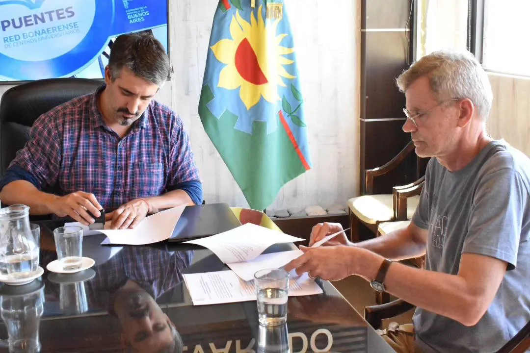 Ianantuony firmó convenio con la UBA.