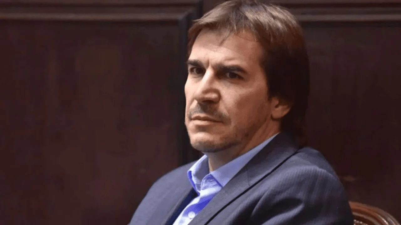 AFA: citan a Faroni por presuntas maniobras en el exterior