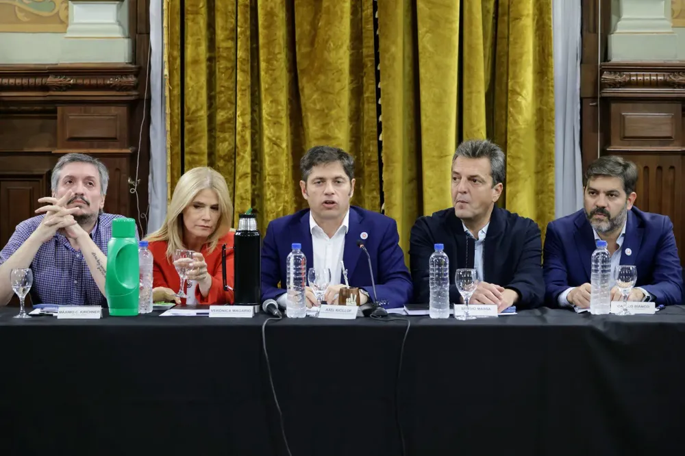 Partido Justicialista (PJ) bonaerense máximo magario kicillof massa bianco