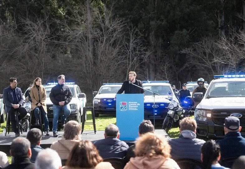 Lomas suma nuevos patrulleros.