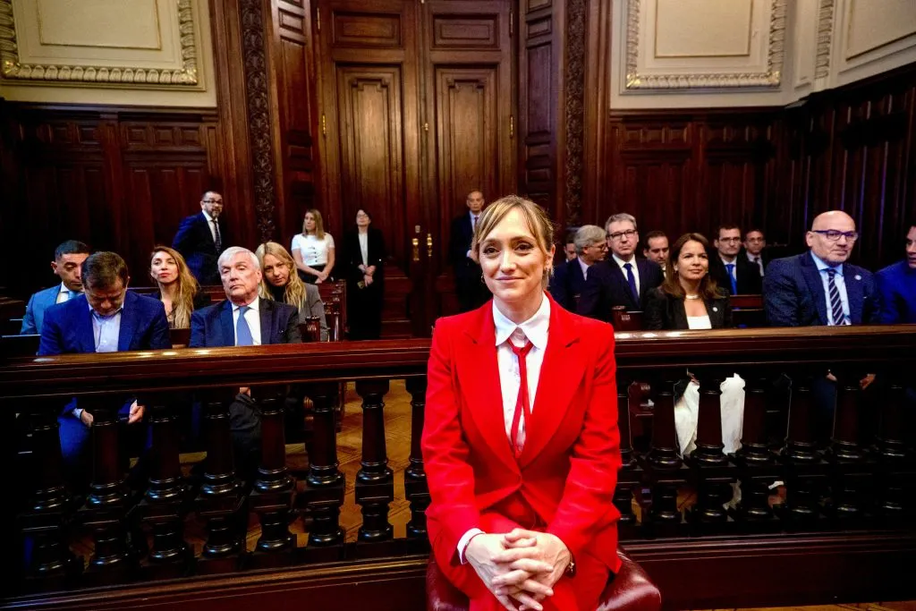 Fernández Sagasti Jura