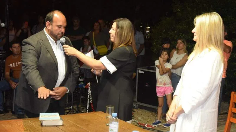 BARADERO: ESTEBAN SANZIO ASUMIÓ COMO INTENDENTE