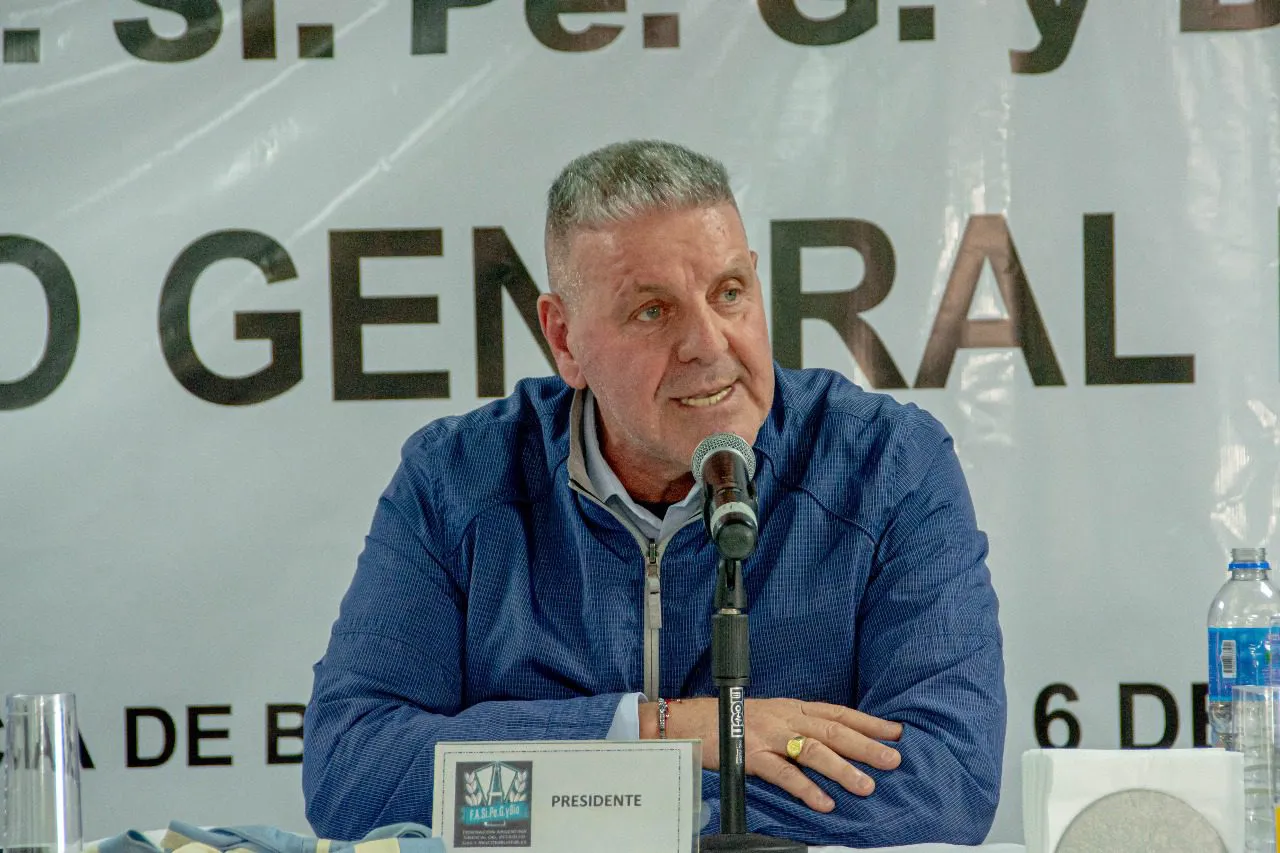 Mario Lavia, titular de la Federación de Petroleros