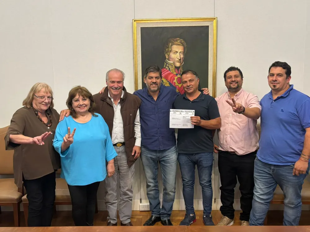 La lista de Homero Salas en Roque Pérez tuvo un fuerte respaldo del ministro Carlos Bianco
