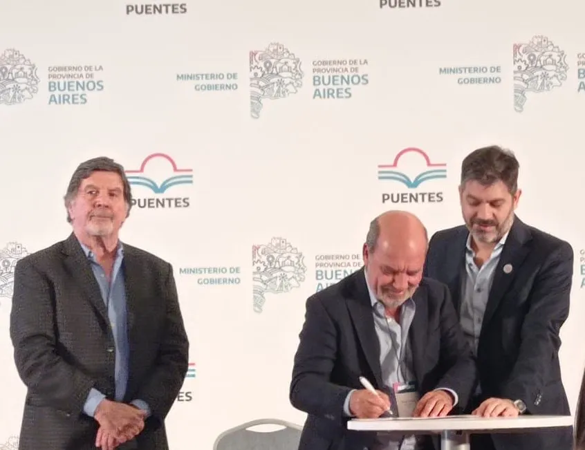 Moccero junto a Bianco y Sileoni.