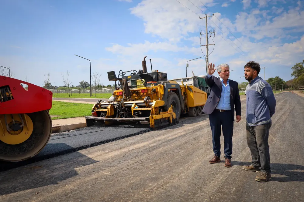 Inició la pavimentación en la Av. De la Cruz Gorordo