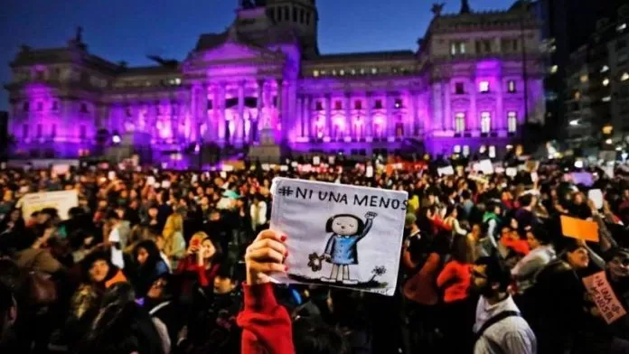 Mujeres y diversidades marchan por sus derechos al Congreso y en todo el país