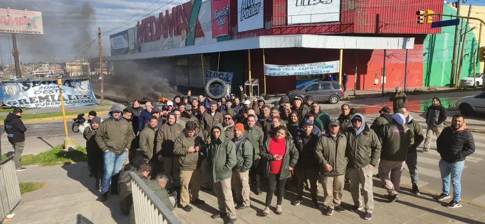Trabajadores despedidos de MEDAMAX
