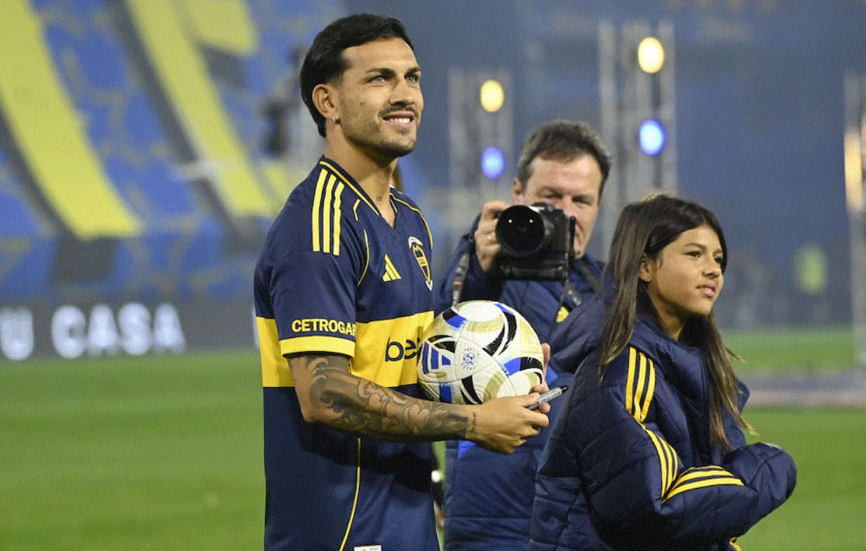 Leandro Paredes, una de las figuras que llegó al fútbol argentino.