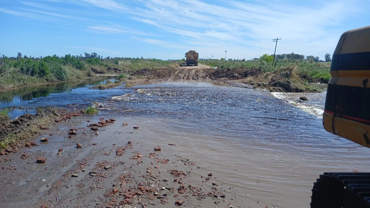 Caminos rurales anegados.