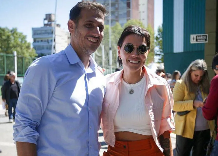Mayra Mendoza junto a Julián Álvarez intendente de Lanús