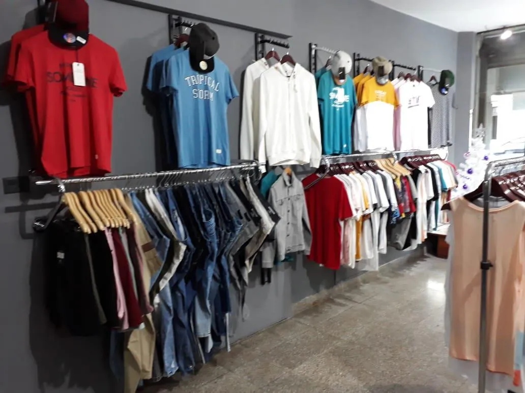 Atribuyen suba de precios de la indumentaria al tipo de cambio y a dificultades logísticas