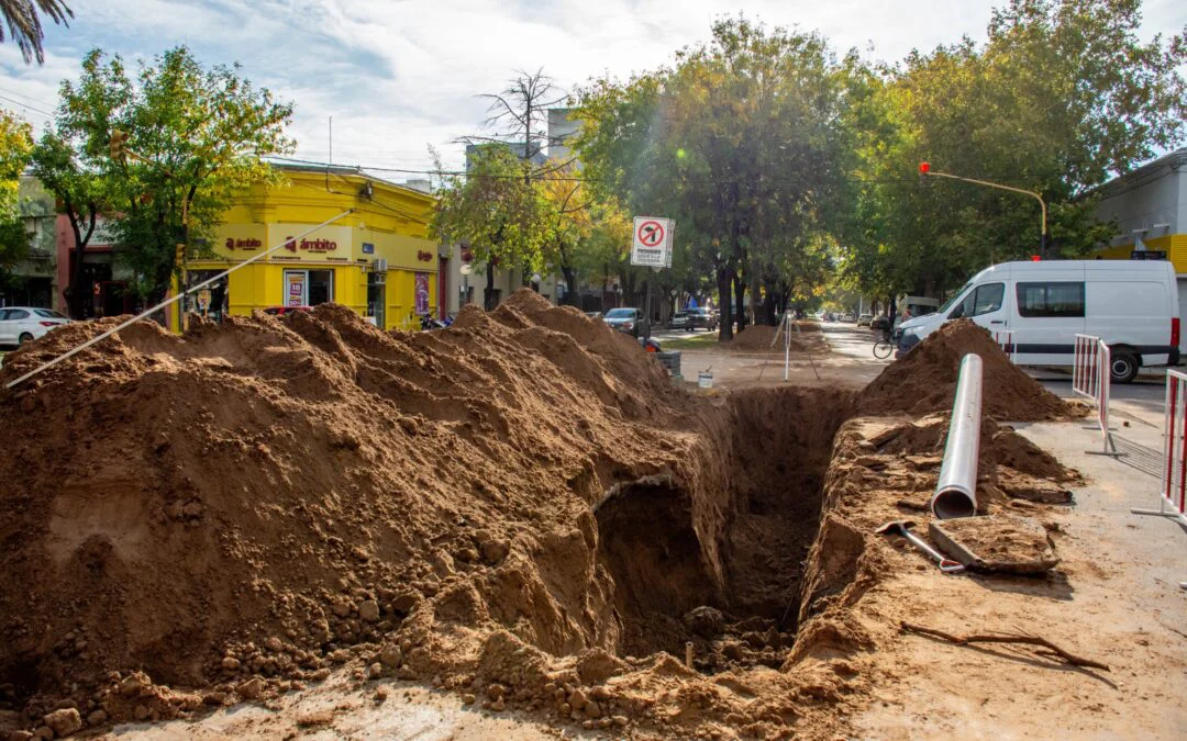 Recoulat encabezó reunión con FEDEA y supervisan obra clave en cloacas 2