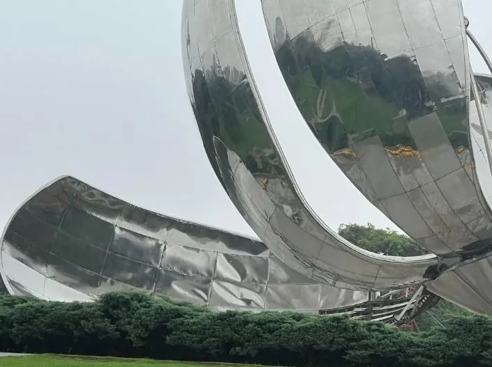 La Flor de Palermo dañada