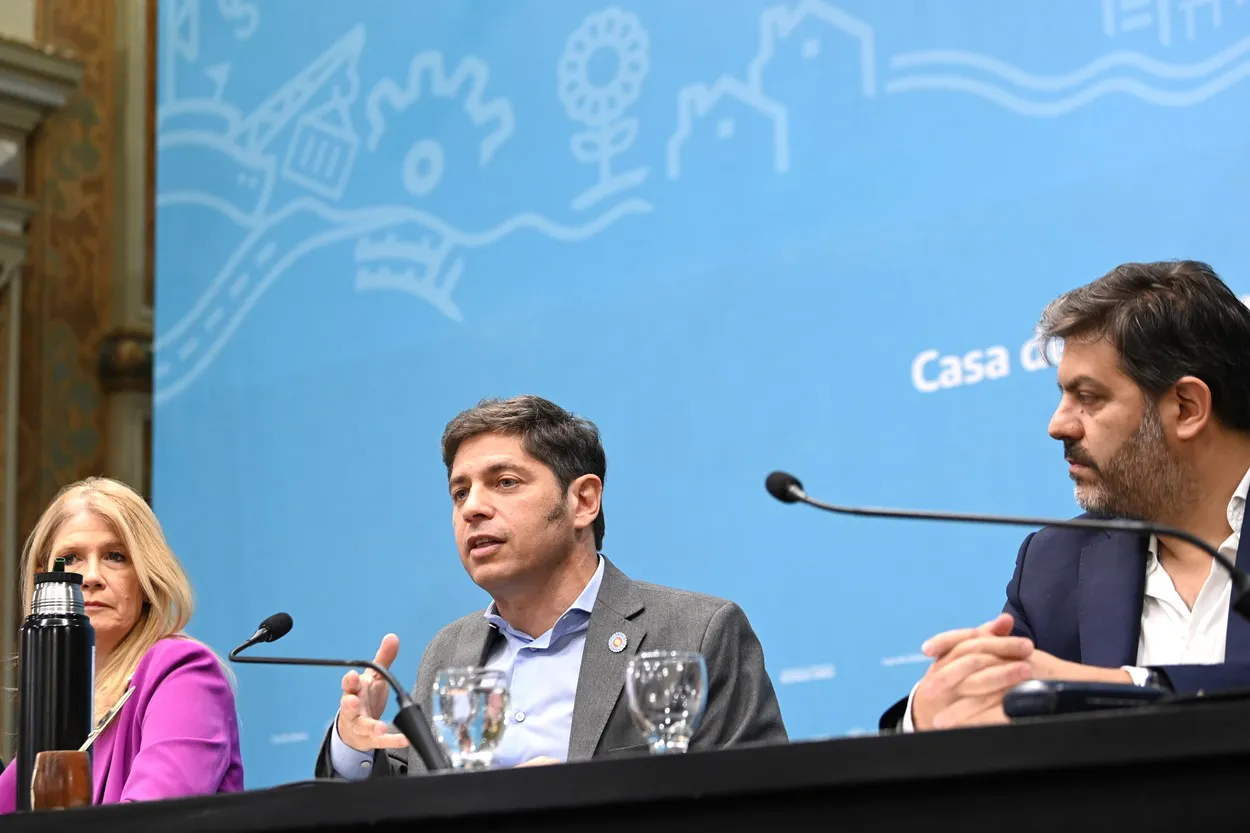 Kicillof presentó el presupuesto 2025 y denunció "persecución política" contra Cristina Kirchner