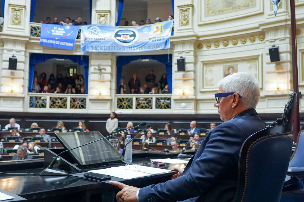 Diputados bonaerenses Alejandro Dichiara