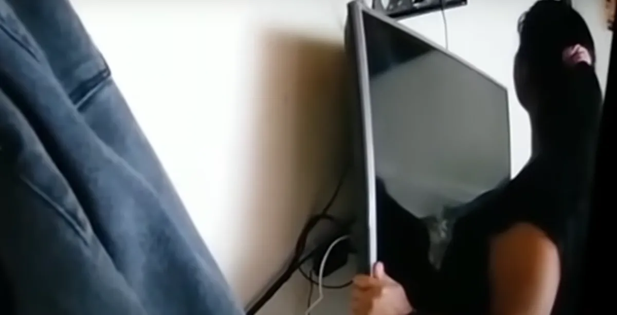 Buscan a la “viuda negra” de Tinder: Sedujo y mantuvo drogado a un hombre por tres días para desvalijarle la casa