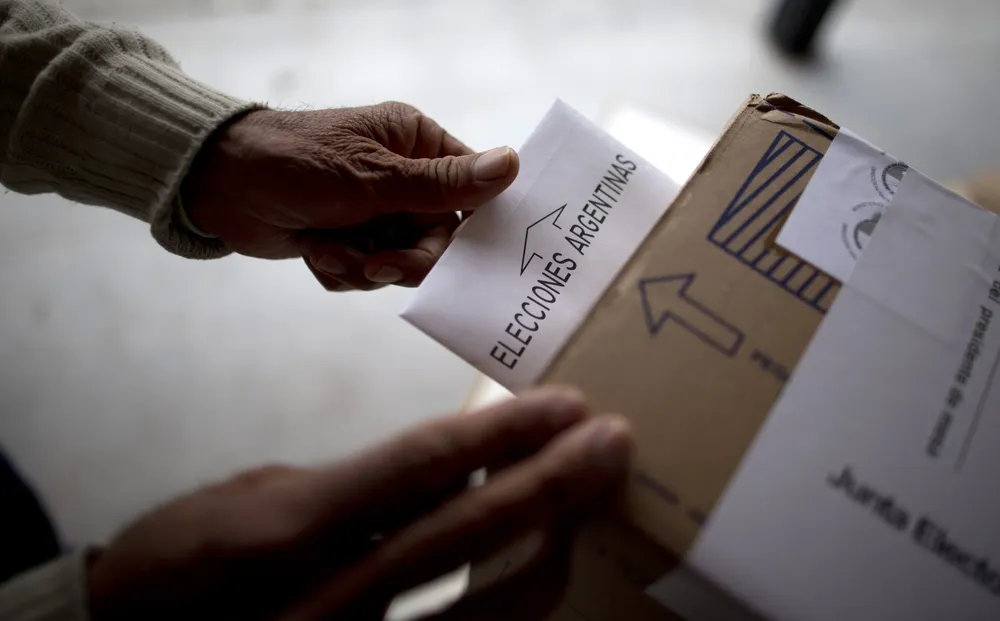 Eligen mañana gobernadores de Santa Fe, San Luis, Tierra del Fuego y Formosa