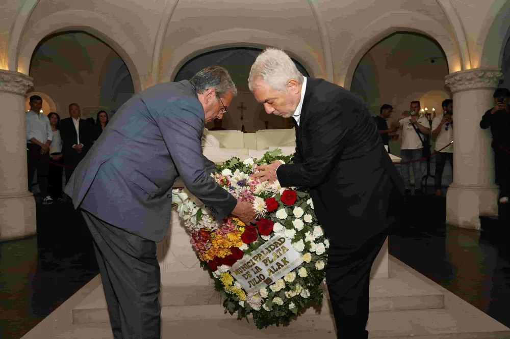 Alak participó del tedeum por el 143º aniversario de La Plata en la Catedral 2 (1)