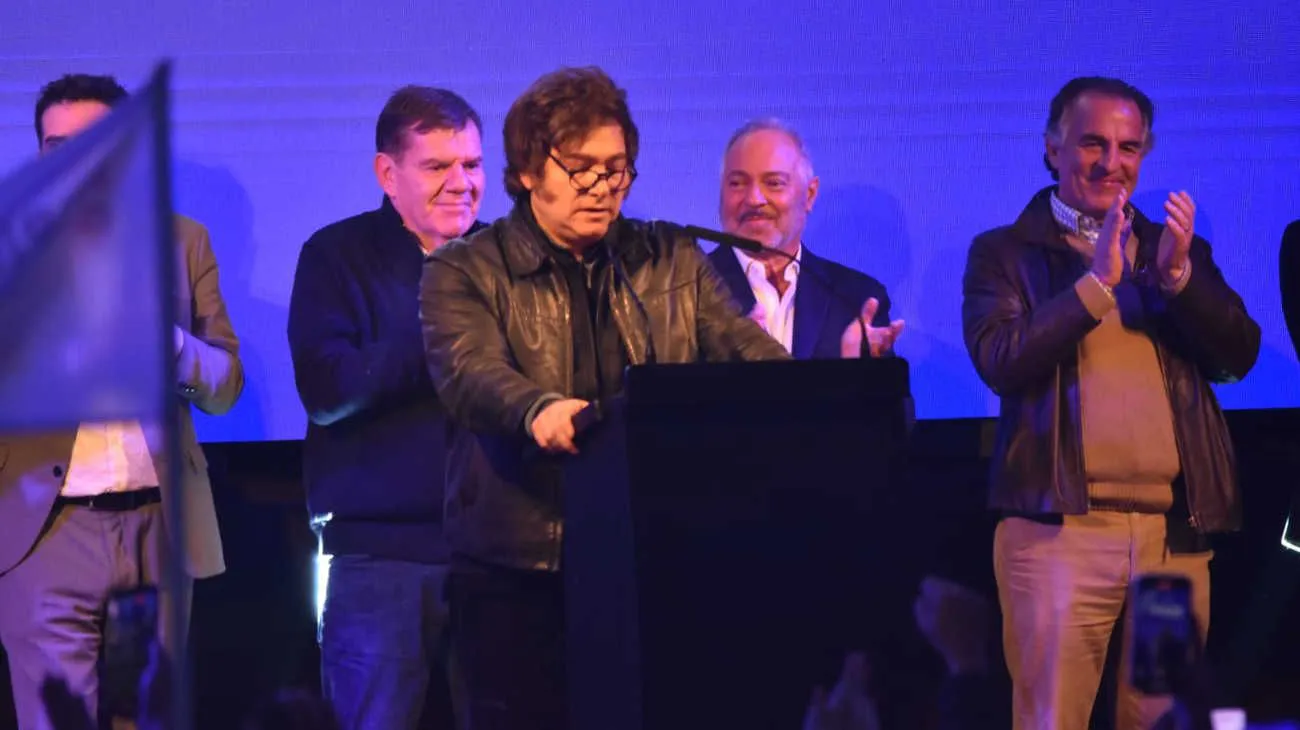 Restricciones, ausencias y ataques: Milei se lanzó en PBA