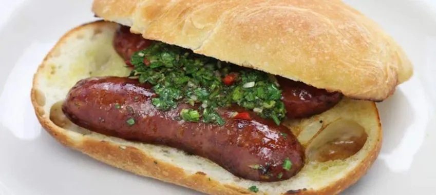 El mundo reconoce la superioridad del choripán argentino