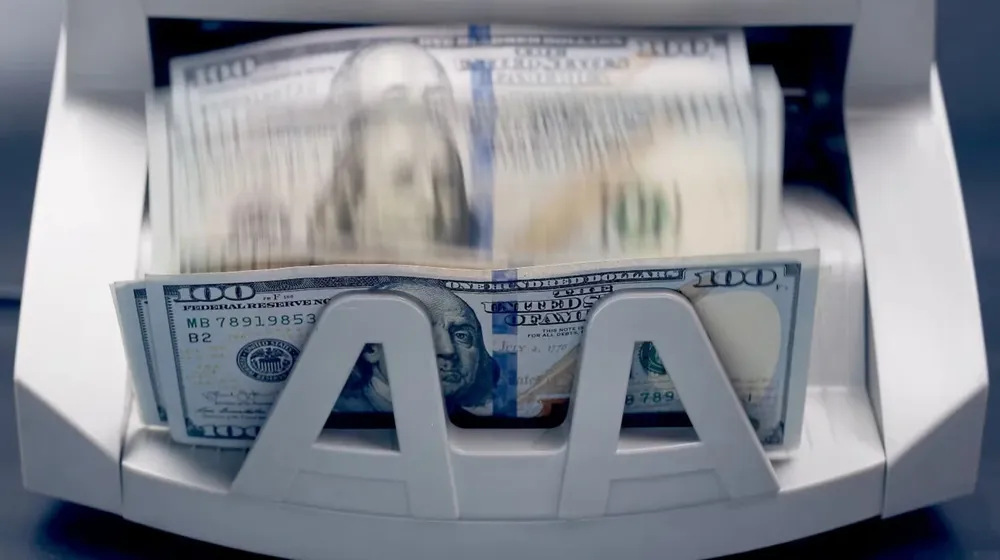 Dólar
